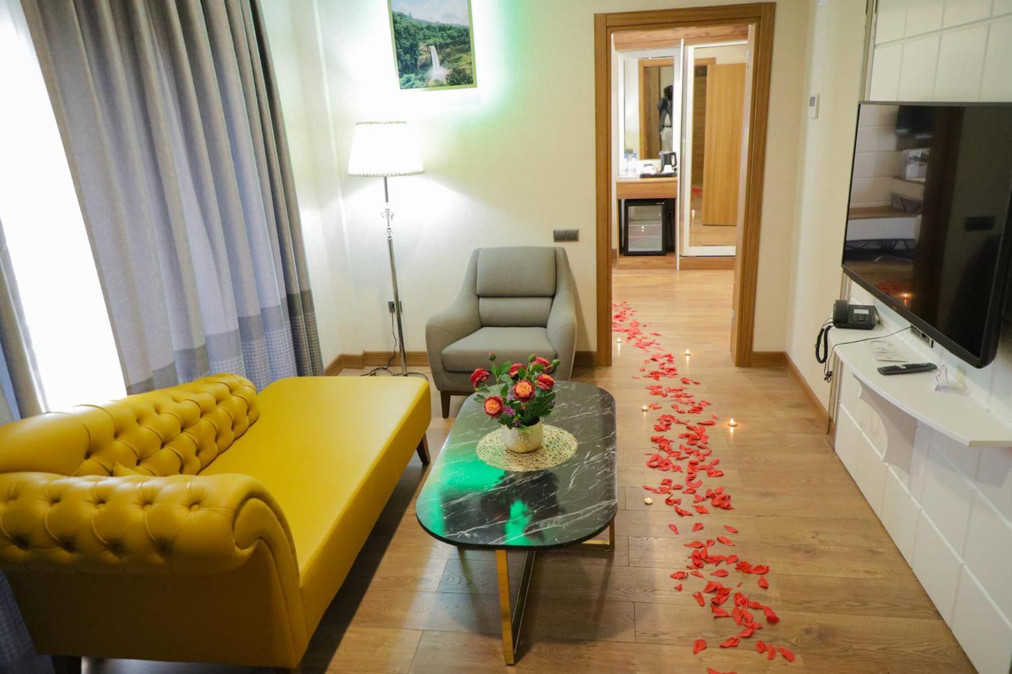 United Hotel International Yaoundé Εξωτερικό φωτογραφία